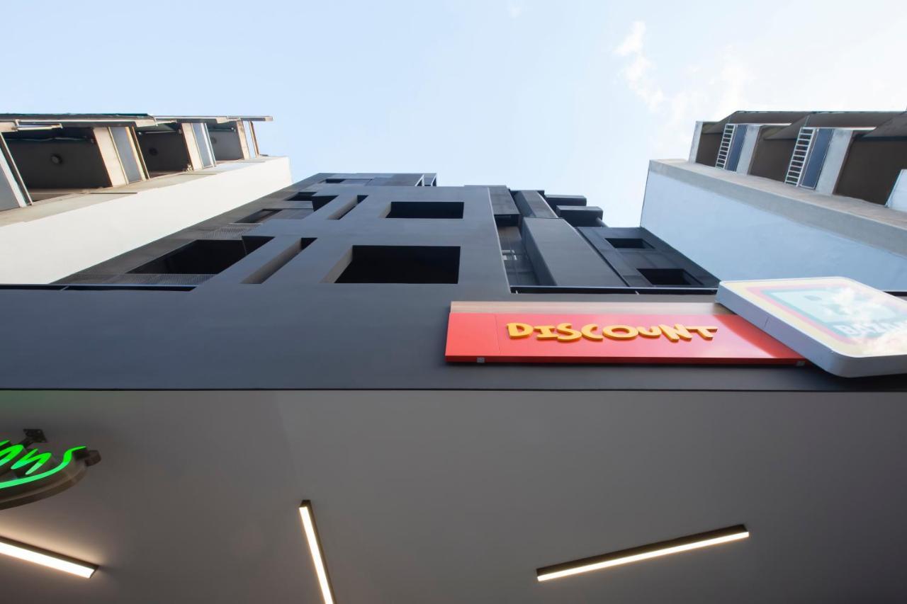 Thisean Modern Suites By Athens Stay מראה חיצוני תמונה